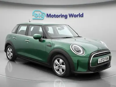 Używany Mini Cooper Classic 136 KM (100 kW) 2022 Zielony Hatchback