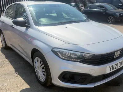 Used Fiat Tipo 100 HP (73 kW) 2021 Silver Hatchback