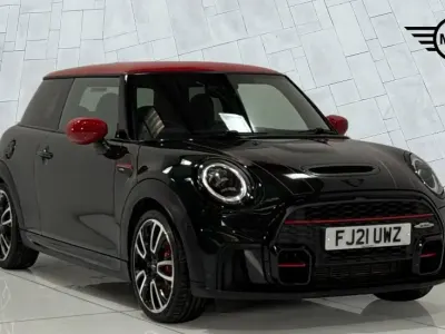 Używany Mini John Cooper Works Hatch 228 KM (167 kW) 2021 Zielony Hatchback