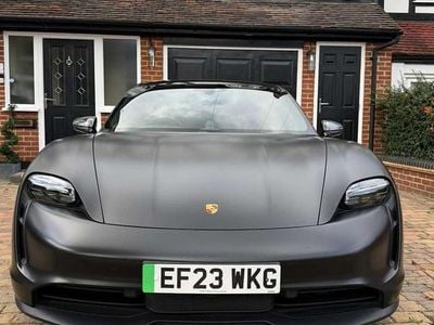 Używany Porsche Taycan 350 kW (476 KM) 2023 Sedan/Limuzyna