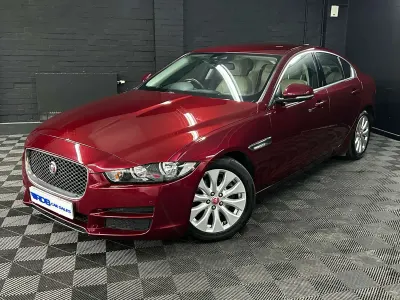 Used Jaguar XE Prestige 163 HP (119 kW) 2016 Red Sedan