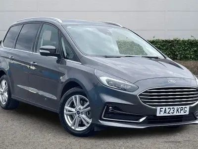 Begagnad Ford Galaxy Titanium 190 HK (139 kW) 2022 Grå Minibuss