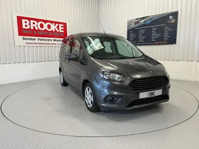 Used Ford Tourneo Courier Zetec 100 HP (73 kW) 2019 Grey MPV