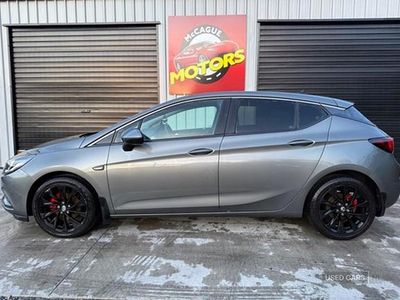 Second-hand Vauxhall Astra 110 CP (80 kW) 2016 Gri Hatchback