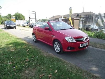 Used Vauxhall Tigra Sport 90 HP (66 kW) 2006 Red Coupe