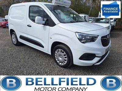 Second-hand Vauxhall Combo Sportive 2021 Alb Monovolum