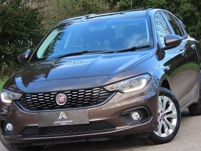 Used Fiat Tipo Easy Plus 95 HP (69 kW) 2018 Bronze Hatchback