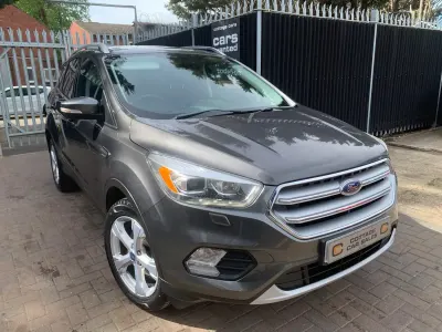 Begagnad Ford Kuga ST-Line X 150 HK (110 kW) 2017 Grå SUV