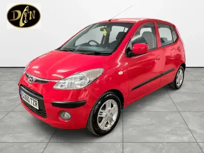 Used Hyundai i10 Comfort 86 HP (63 kW) 2011 Red Hatchback
