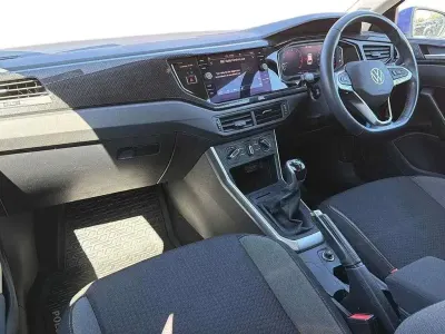Used VW Polo Life 95 HP (69 kW) 2022 Blue Hatchback