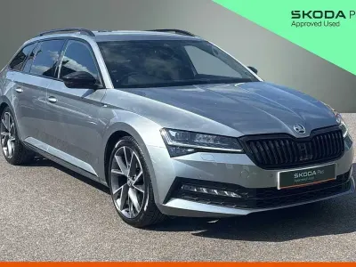 Gebraucht Skoda Superb SportlinePlus 110 PS (80 kW) 2021 Grau Kombi