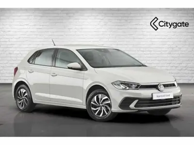 Begagnad VW Polo Life 80 HK (58 kW) 2023 Halvkombi