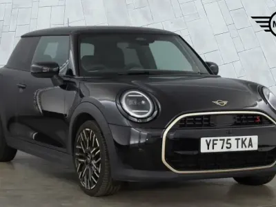 Used Mini Cooper S Hatch 201 HP (147 kW) 2025 Black Hatchback