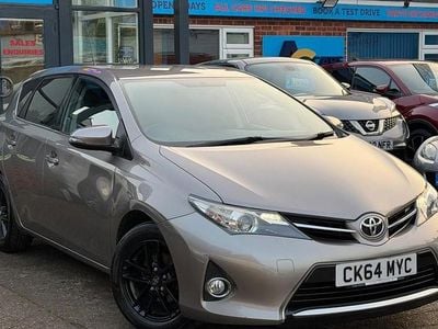 Used Toyota Auris Plus 132 HP (97 kW) 2014 Bronze Hatchback