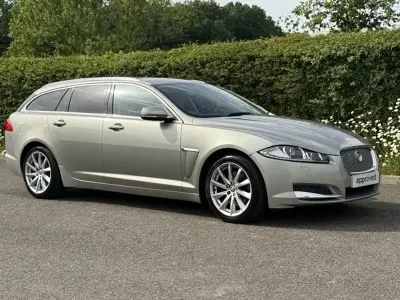 Used Jaguar XF Sportbrake Premium Luxury 200 HP (147 kW) 2013 Estate