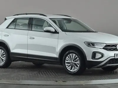 Usado VW T-Roc Life 110 HP (80 kW) 2023 Branco SUV