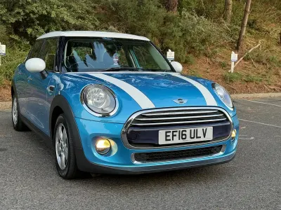 Used Mini Cooper D Hatch 116 HP (85 kW) 2016 Blue Hatchback
