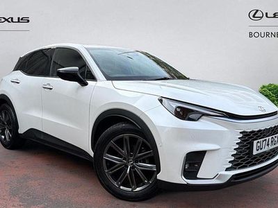 Used Lexus LBX 136 HP (100 kW) 2024 White SUV