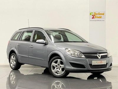 Silver Used 2007 Vauxhall Astra Club Estate | £2,850 (A bit pricey)