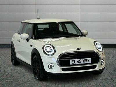 White Used 2019 Mini Cooper Classic Hatchback | £11,995 (Fair price)