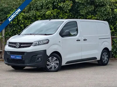 Used Vauxhall Vivaro S 2021 White MPV