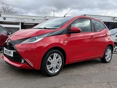 Used Toyota Aygo x-press 68 HP (50 kW) 2016 Red Hatchback