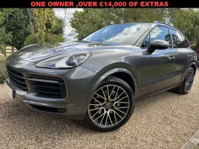 Used Porsche Cayenne 462 HP (339 kW) 2020 Grey SUV