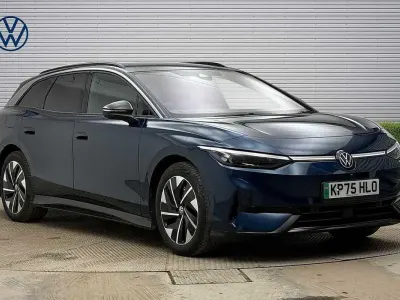 Begagnad VW ID.7 Pro 210 kW (286 HK) 2025 Blå Kombi