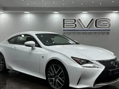 Begagnad Lexus RC300h Sport Line 223 HK (164 kW) 2018 Sportkupé