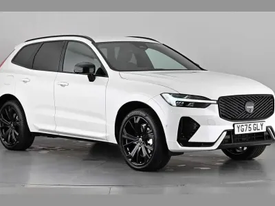 Begagnad Volvo XC60 Plus 250 HK (183 kW) 2025 Vit SUV