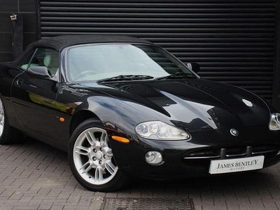 Jaguar XK8