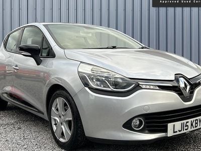 Used Renault Clio IV Dynamique 90 HP (66 kW) 2015 Silver Hatchback
