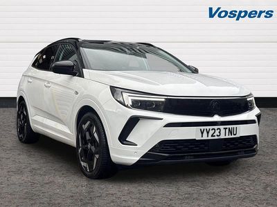 Used Vauxhall Grandland X GSe 300 HP (220 kW) 2023 White SUV