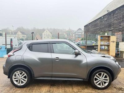 Used Nissan Juke N-Connecta 110 HP (80 kW) 2016 Grey SUV