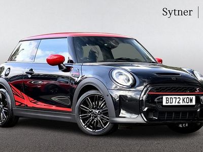 Black Used 2022 Mini Cooper S Exclusive Hatchback | £21,500 (Fair price)