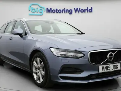 Usado Volvo V90 Momentum 190 HP (139 kW) 2019 Azul Carrinha