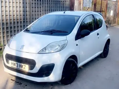 Used Peugeot 107 Access 2013 White Hatchback
