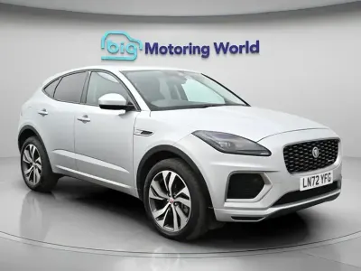 Używany Jaguar E-Pace R-Dynamic 309 KM (227 kW) 2023 Srebrny SUV