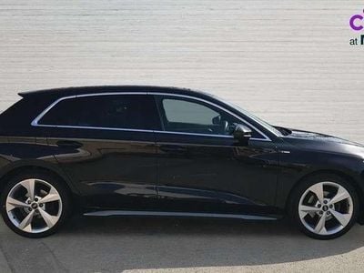 Używany Audi A3 S-Line 150 KM (110 kW) 2022 Czarny Sedan/Limuzyna
