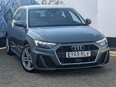 Usado Audi A1 S-Line 2019 Cinzento SUV