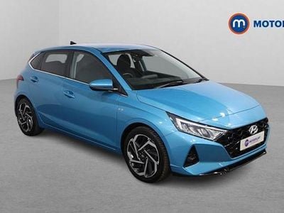 Begagnad Hyundai i20 Premium 101 HK (74 kW) 2023 Halvkombi
