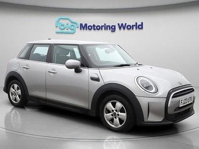 Used Mini Cooper Classic 136 HP (100 kW) 2023 Silver Hatchback