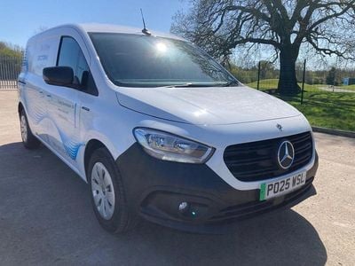 Begagnad Mercedes eCitan 89 kW (122 HK) 2025 Vit Van