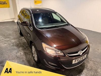 Used Vauxhall Astra 165 HP (121 kW) 2013 Brown Estate