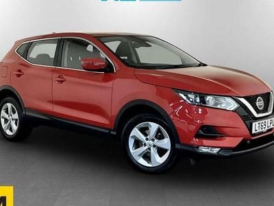 Used Nissan Qashqai Acenta Premium 140 HP (102 kW) 2019 Red SUV