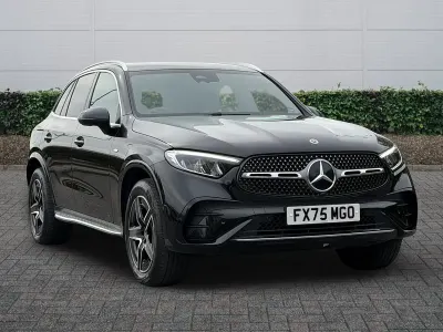 Begagnad Mercedes GLC300e AMG line 2025 Svart Kombi