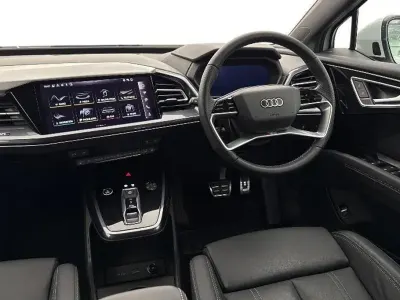 Used Audi Q4 e-tron S-Line 210 kW (286 HP) 2025 White SUV