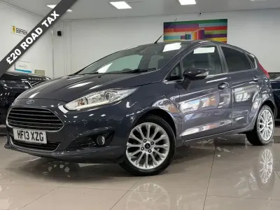 Used Ford Fiesta Titanium X 100 HP (73 kW) 2013 Grey Hatchback