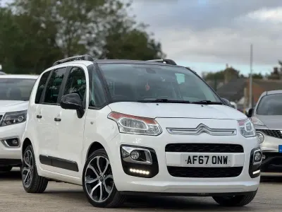 Used Citroën C3 Picasso Platinum 2017 White MPV