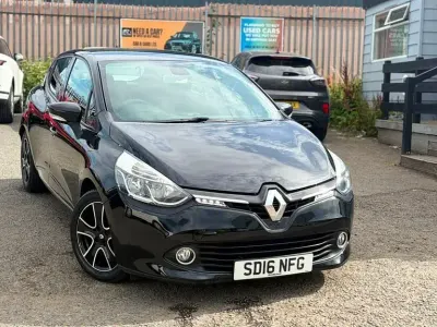 Used Renault Clio Dynamique 90 HP (66 kW) 2016 Black Hatchback